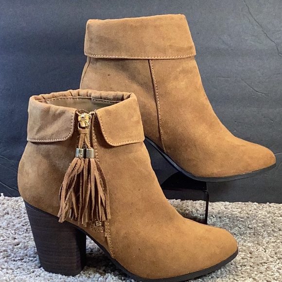 Lauren Conrad Women’s Ankle Boots Booties - Picture 1 of 8